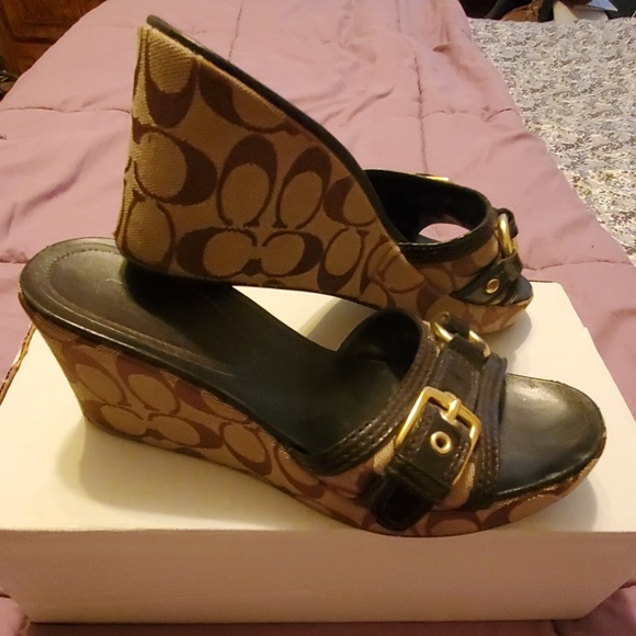 COACH Signature Wedges - Picture 2 of 3